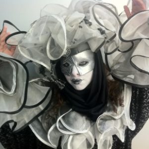 פסלים אנושיים – מופע רחוב ייחודי שלא תוכלו להתעלם ממנו